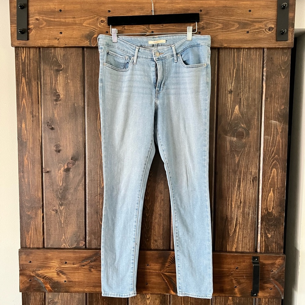 Levi’s Jeans